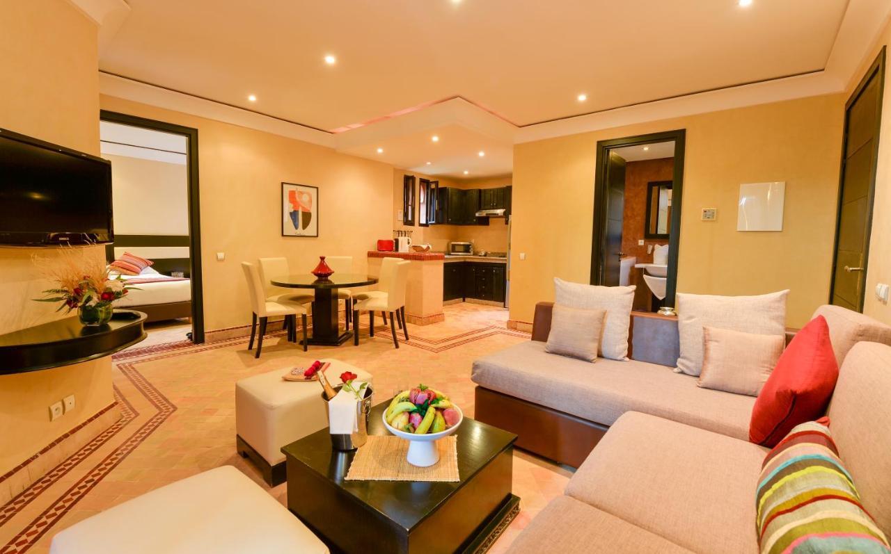 Les Jardins De Zyriab Bed & Breakfast Ait Hamid Exterior photo