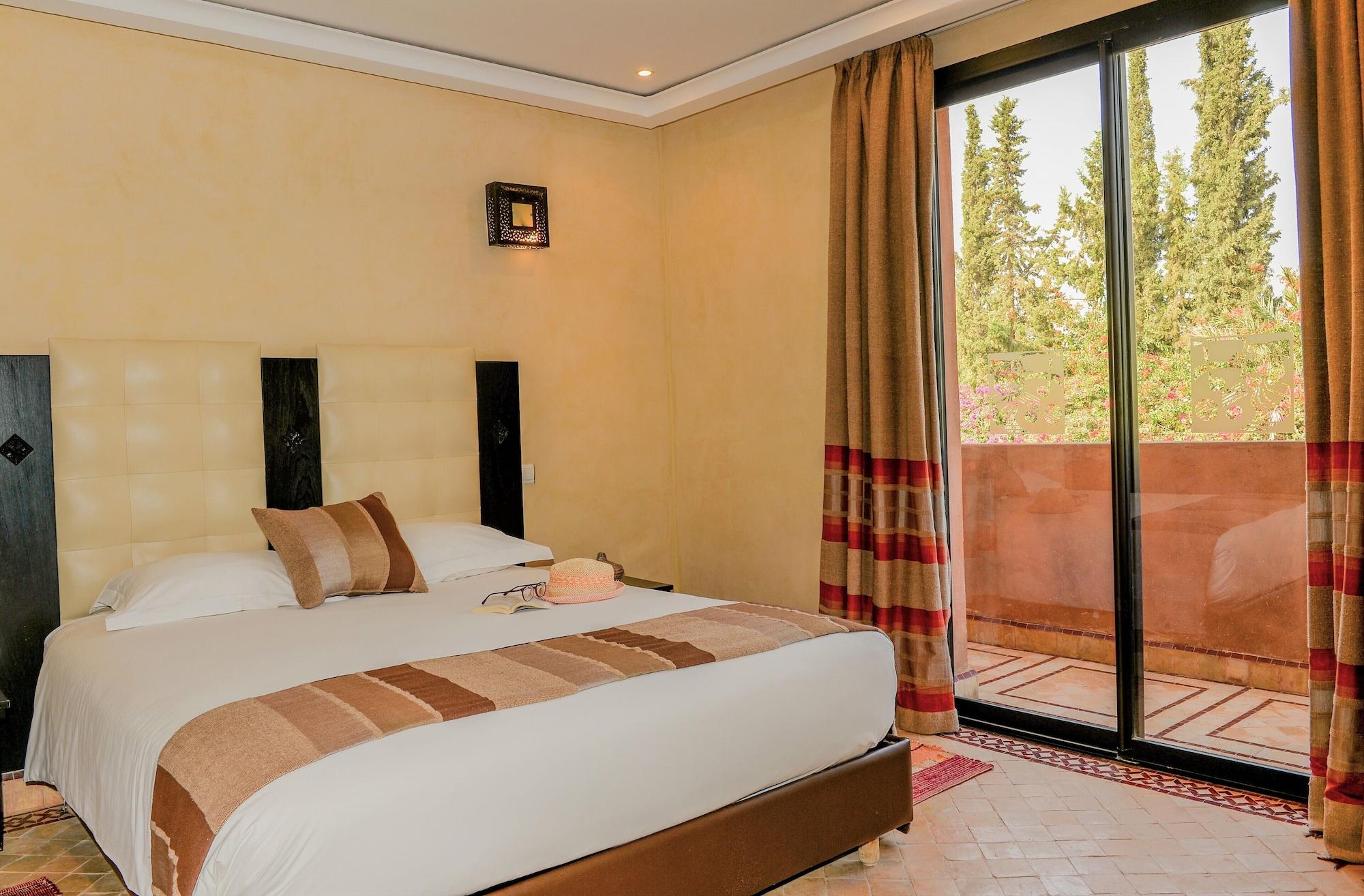 Les Jardins De Zyriab Bed & Breakfast Ait Hamid Exterior photo